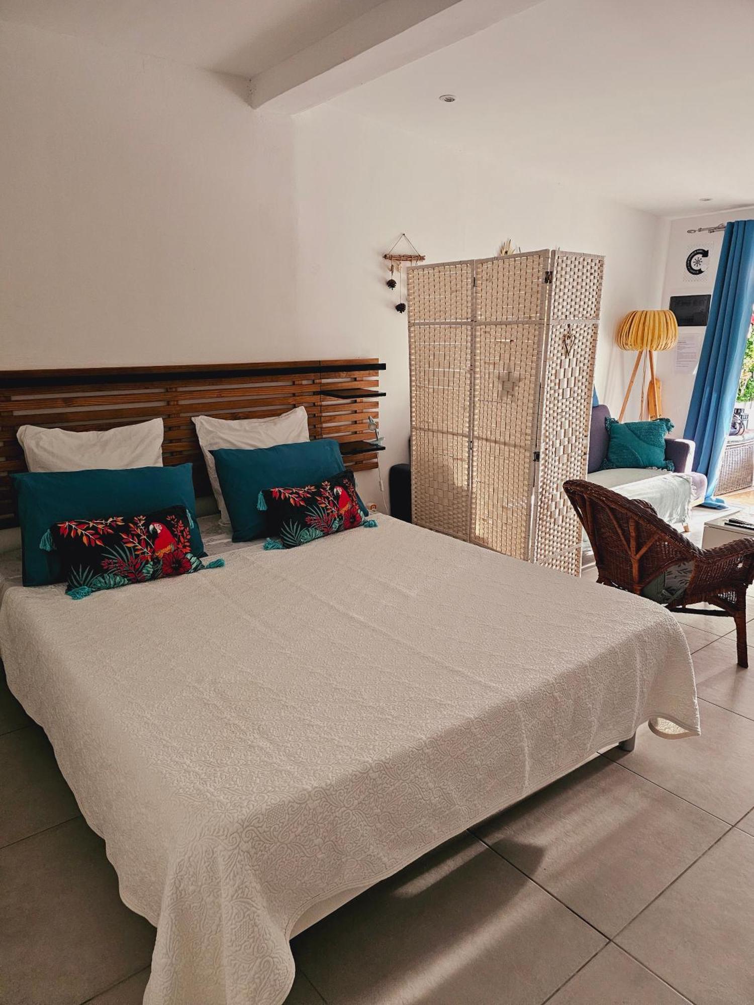 Alizenzo Apartment เลอ ดีอามงต์ ภายนอก รูปภาพ